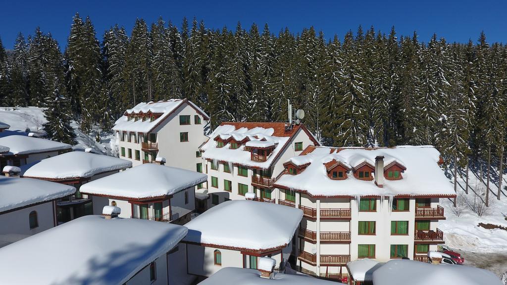 Forest Glade-Апартаменти И Стаи За Гости Pamporovo Esterno foto